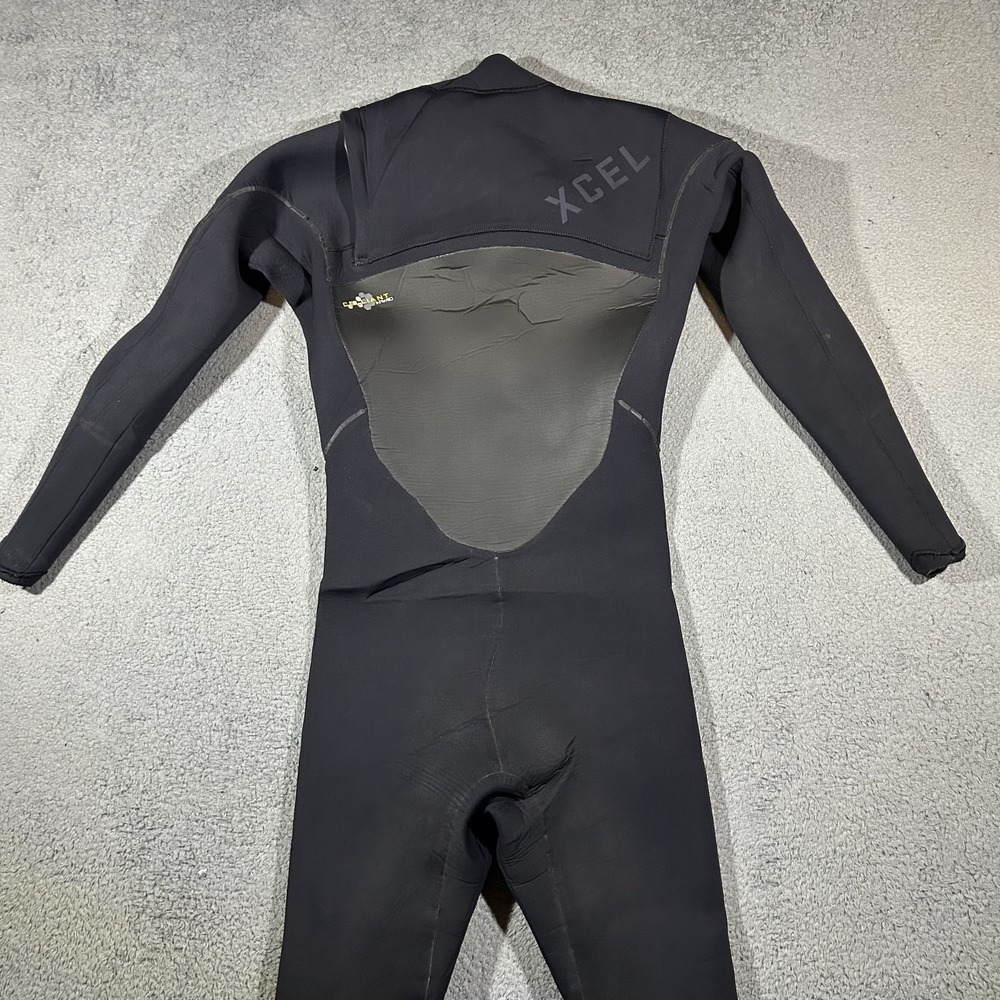 Black Xcel Drylock 4/3mm Men's Size MT Chest Zip Wetsuit